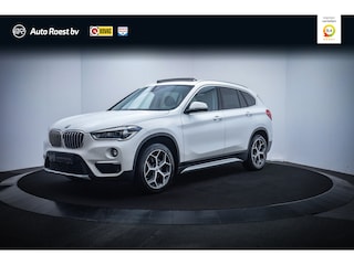 BMW X1 18iA X-LINE EDITION PANO/FULL LED/CAMERA/HEAD UP/STOELVERW./NAVI/DAB/PDC V+A/LMV 18''