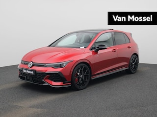 Volkswagen Golf 2.0 TSI GTI Clubsport 301pk | Panoramadak | Head-Up display | Harman Kardon | Stoelverwarming | Stuurwielverwarming | Dynamic Chassis Control | LED Matrix | Navigatie