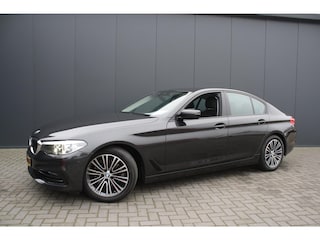 BMW 520i Executive Edition - NAVIGATIE - TREKHAAK - LED - 1e EIGENAAR