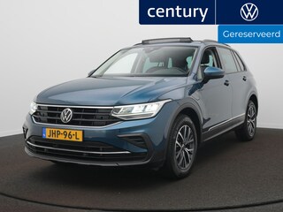 Volkswagen Tiguan 1.4 TSI eHybrid Life Business+ Panodak - LED - Side assist - PDC