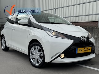 Toyota Aygo 1.0 VVT-i x-sport | All Season | Camera
