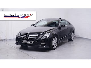 Mercedes-Benz E-klasse Coupé 200 CGI Avantgarde NAP AMG Pack Navi Panodak PDC Xenon-verlichting sport-pakket lederen bekleding 18"-inch AMG wielen ortopedische stoelen electrisch-bedienbaar