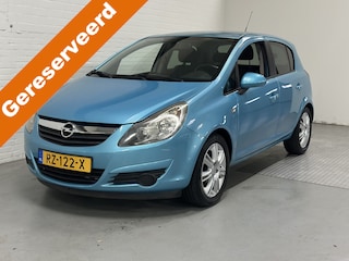Opel Corsa 1.2-16V Cosmo AIRCO / ELK.PAKKET / FIETSDRAGER