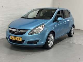 Opel Corsa 1.2-16V Cosmo AIRCO / ELK.PAKKET / FIETSDRAGER
