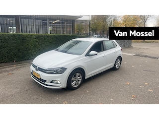 Volkswagen Polo 1.0 TSI Comfortline 95 PK | Apple Carplay | Trekhaak | Adaptive Cruise Control | Lichtmetalen Velgen | Navigatie | LED Dagrijverlichting | Bluetooth | Alarm | DAB Radio | Snelheidsbegrenzer | Verlichting Automatisch |