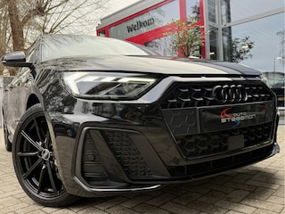 Audi A1 Sportback 25 TFSI *!* 2x S-LINE *!* CARPLAY/ LED/ 18 INCH/ 21 DKM *!*