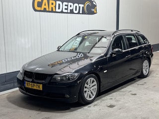 BMW 3-serie Touring 318i High Executive