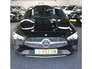 Mercedes-Benz CLA 180 Premium