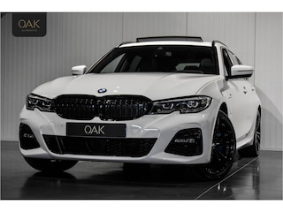 BMW 3-serie Touring 330e | M-Sport | Live Cockpit | Panorama | H&K | ACC | Leder/Alcantara | Alpin Wit