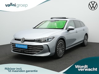 Volkswagen Passat Variant 1.5 eHybrid 204 pk DSG Elegance Business | Panoramadak | Trekhaak | Adaptief onderstel | Leder/alcantara | 360 camera | Head-up display