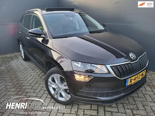 Skoda Karoq 1.5 TSI ACT Style Business Leder / Panodak / Camera / Stoelverwarming / Cruise