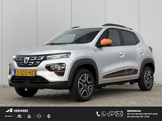 Dacia Spring Comfort Plus (Orange Pack) 27 kWh / Airco /  Navigatie / Achteruitrijcamera / Lederen bekleding /