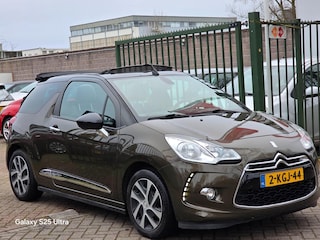 Citroën DS3 Cabrio 1.2 VTi Chic Cabriolet 2e eigenaar dealer onderhouden nieuwstaat navigatie parkeer sensor cruis control