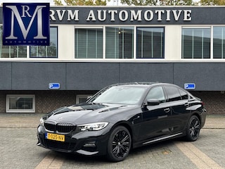 BMW 330e High Executive M SPORT VAN: €33.900,- VOOR: €29.877,- UW EINDEJAARSVOORDEEL: €4.023| M-SPORT| DODE HOEK| LEDER| RIJKLAARPRIJS INCL. 12 MND BOVAG GARANTIE