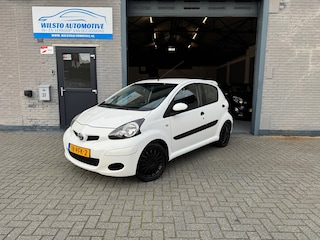 Toyota Aygo 1.0-12V Cool*5-Drs*Airco*Rijklaar*Garantie*NAP*Historie