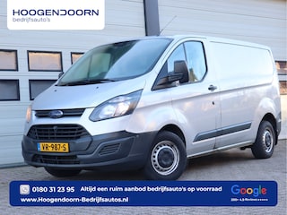 Ford Transit Custom 2.2 TDCI 101pk - Airco - Trekhaak - 3 Zits