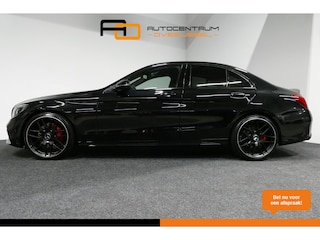 Mercedes-Benz C-klasse 180 AMG Line / Orig. Nederlands / C63s AMG Diffuser / Panamericana Grille / Carbon interieurdelen / Burmester Surround Sound / Elektr. verstelbare voorstoelen + memory / Ambienteverlichting / Stoelverwarming / Apple Carplay - Android Auto / 20'' LMV / Achteruitrijcamera / Cruise Control / Dodehoek detectie / Lederen AMG bekleding / Night pakket / Agility Control