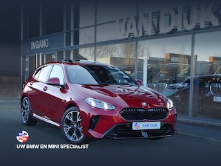 BMW 120 M Sport Pro. Pano.Dak Innovation-Pack Driv.ass. Cockpit Pro Ada.Led Head-Up Park.Plus 18''LM Velgen