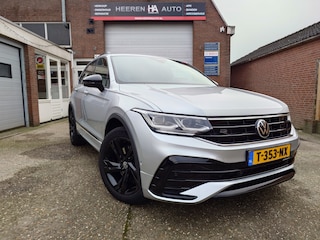Volkswagen Tiguan 1.4 TSI eHybrid R-Line Business+, Automaat, Trekhaak, LED, Dealer onderhouden