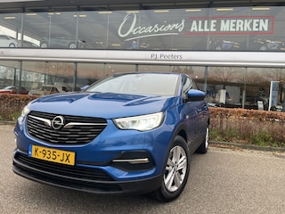 Opel Grandland X 1.2 Turbo Business Edition Achteruitrijcamera - Cruise control - Airco - Apple carplay - Alarm klasse 1  - Bluetooth - Parkeersensoren voor en achter - navigatiesysteem - Radio - Start/stop systeem - Stuur multifunctio