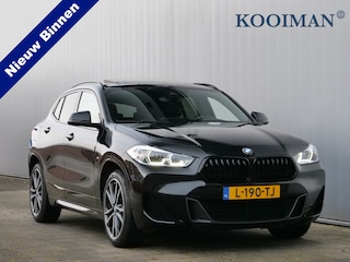 BMW X2 xDrive25e High Executive 220 Pk Automaat Navigatie / DAB / Camera / Leer / Schuifdak / M-pakket
