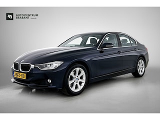 BMW 320i Executive Edition(NL-auto, Dealer onderH, Navi, Climate Con, Parkeerhulp, Etc)
