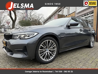 BMW 3-serie Touring 330e Sport line Aut., Trekhaak | Navi+