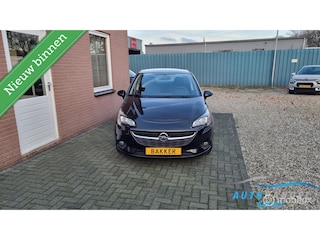 Opel Corsa 1.4 Edition drive stoelverwarming , stuurverwarming ,airco 5 drs
