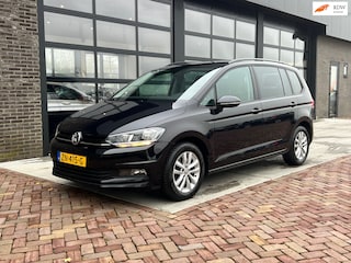 Volkswagen Touran 1.2 TSI Trendline 7p | Clima | Navi | CarPlay | Cruise |