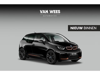 BMW i3 s RoadStyle Edition 120Ah 42 kWh | NL auto | BTW auto | Dakraam | Harman Kardon | Camera | 20 inch | Stoelverwarming | DAB | Navi | LED | Cruise control | Climate control | ➡️