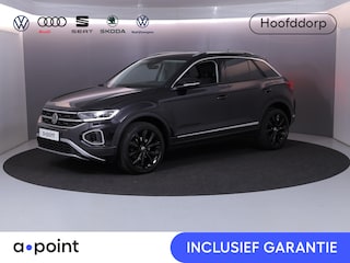 Volkswagen T-Roc 1.5 TSI Style 150 pk Automaat (DSG) | Navigatie | Trekhaak (afneembaar) | Parkeersensoren (Park assist) | Stoelverwarming | Keyless |