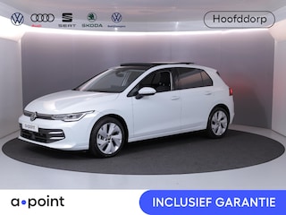 Volkswagen Golf 1.5 TSI Life Edition 116 pk | Verlengde garantie | Navigatie via App | Panoramadak | Parkeersensoren | Autom. airco (3 zones) | Stoelverwarming |