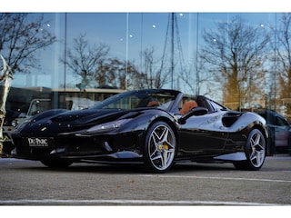 Ferrari F8 3.9 V8 HELE Cuoio Interior 18 D.Km