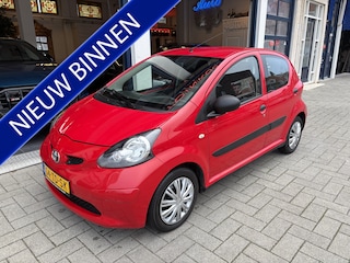 Toyota Aygo 1.0-12V NW APK/5 DEURS