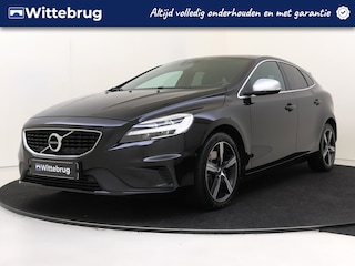 Volvo V40 1.5 T3 Polar+ Sport | Panodak | Stoelverwarming | Camera | Keyless Entry + Start | Lage KM Stand!