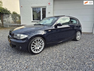 BMW 120i M-Sportpakket/ SCHUIFKANTEL/NAV/CLIMATE/CRUISE/LEDER/PDC/XENON