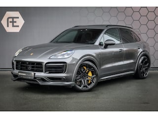 Porsche Cayenne 3.0 E-Hybrid | NP € 222.577,- | KERAMISCHE REMMEN | 40K TECHART | CLANCK AUDIO | FULL PPF | PASM | PDCC | PCCB | PDLS+ | PANORAMADAK | SOFTCLOSE | ADAPTIVE CRUISE | ACHTERASBESTURING | SPORTUITLAAT | SPORTDESIGN CARBON | STOELKOELING/VERWARMING VOOR & AC INTERIEURPAKKET CARBON | DIMMENDE SPIEGELS | CARBON SPIEGELKAPPEN |