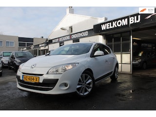 Renault Mégane 1.4 TCe Dynamique | Koppeling nieuw | PANO|Cruise control| Carplay | Stoelverwarming | Parkeersensor