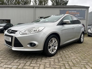 Ford Focus 1.6 TI-VCT First Edition