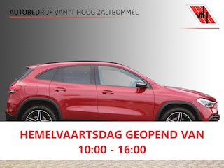 Mercedes-Benz GLA 250e AUT8 AMG NIGHT PAKKET PANORAMADAK DISTRONIC MEMORY SFEER 360-CAMERA TREKHAAK