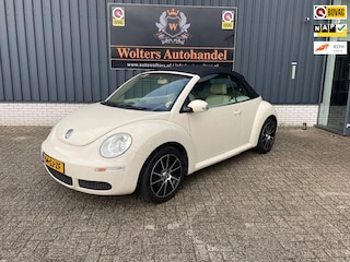 Volkswagen Beetle New Cabriolet 1.6 Highline