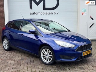 Ford Focus 1.0 Titanium Edition -Trekhaak- DB riem vervangen