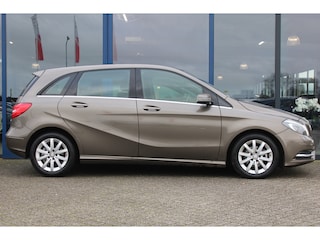 Mercedes-Benz B-klasse 180 AUT7 Ambition XENON NAVI TREKHAAK