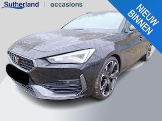 Cupra Leon 1.4 e-Hybrid VZ Performance 245pk | Trekhaak wegklapbaar |  Verwarmbare voorstoelen | Camera | Adaptive cruise control