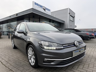 Volkswagen Golf 1.5 TSI Highline Digitale display | Trekhaak | DAB | Carplay