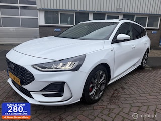 Ford Focus Wagon 1.0 EcoBoost Hybrid ST Line X