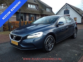 Volvo V40 2.0 T2 Nordic+ TREKHAAK/VERWARMBARE VOORSTOELEN/CRUISE