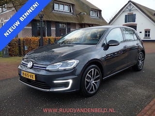 Volkswagen Golf E-DITION 92%SOH ACC/VIRTUAL/CARPLAY/STOELVERWARMING/NAVI/LED