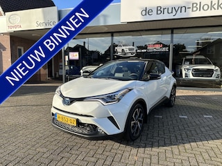 Toyota C-HR 1.8 Hybrid Style Ultimate 1e eigenaar / slechts 7.453 km! / altijd binnen gestaan in verwarmde garage!