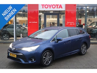 Toyota Avensis Touring Sports 1.8 VVT-i DYNAMIC AUTOMAAT NAVI KEYLESS CAMERA TREKHAAK PRIVACY-GLASS LM-VELGEN